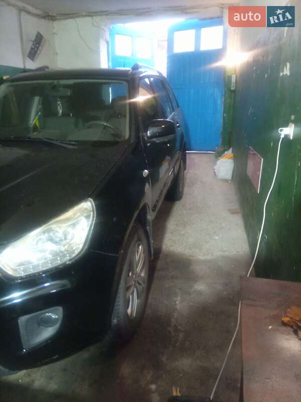 Позашляховик / Кросовер Chery Tiggo 2014 в Полтаві