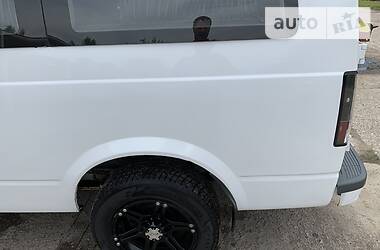 Минивэн Chevrolet Astro 2005 в 