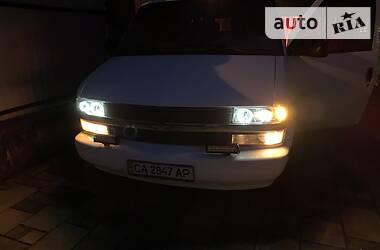 Минивэн Chevrolet Astro 2005 в 