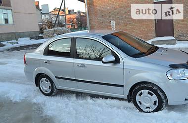 Седан Chevrolet Aveo 2008 в Виннице