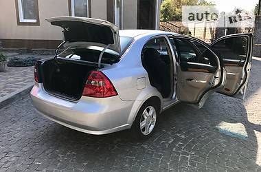 Седан Chevrolet Aveo 2009 в Виннице