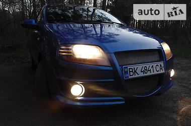 Хэтчбек Chevrolet Aveo 2006 в Смыге