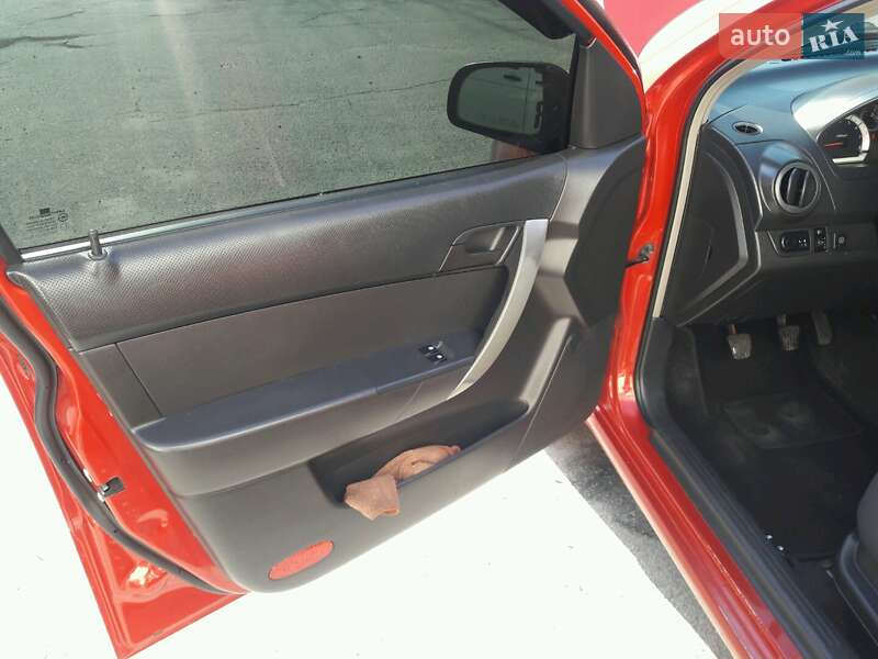 Седан Chevrolet Aveo 2007 в Києві