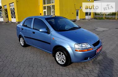 Седан Chevrolet Aveo 2004 в Львове