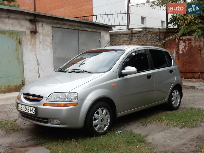 Хэтчбек Chevrolet Aveo 2005 в Днепре