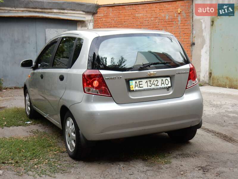 Хэтчбек Chevrolet Aveo 2005 в Днепре