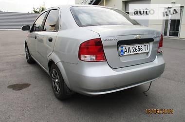 Седан Chevrolet Aveo 2005 в Харькове