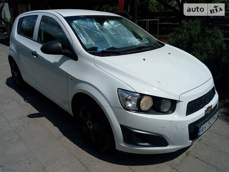 Хэтчбек Chevrolet Aveo 2011 в Краматорске