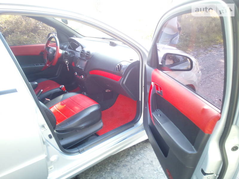 Седан Chevrolet Aveo 2009 в Слов'янську