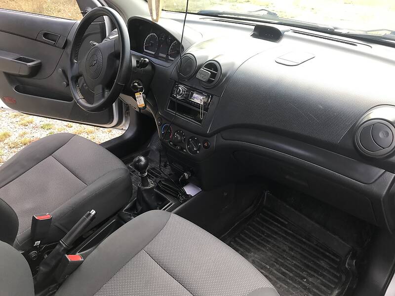 Седан Chevrolet Aveo 2011 в Тернополе