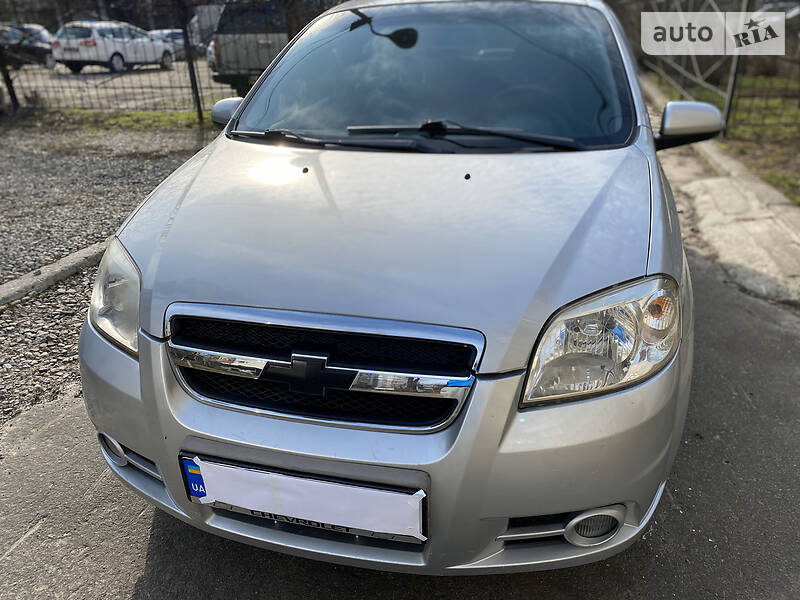 Седан Chevrolet Aveo 2006 в Киеве