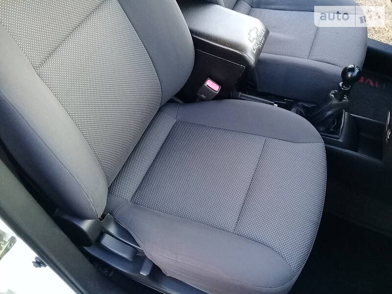 Седан Chevrolet Aveo 2006 в Кагарлику