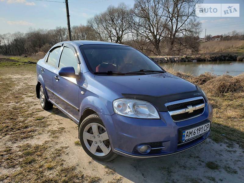 Седан Chevrolet Aveo 2008 в Бердичеві