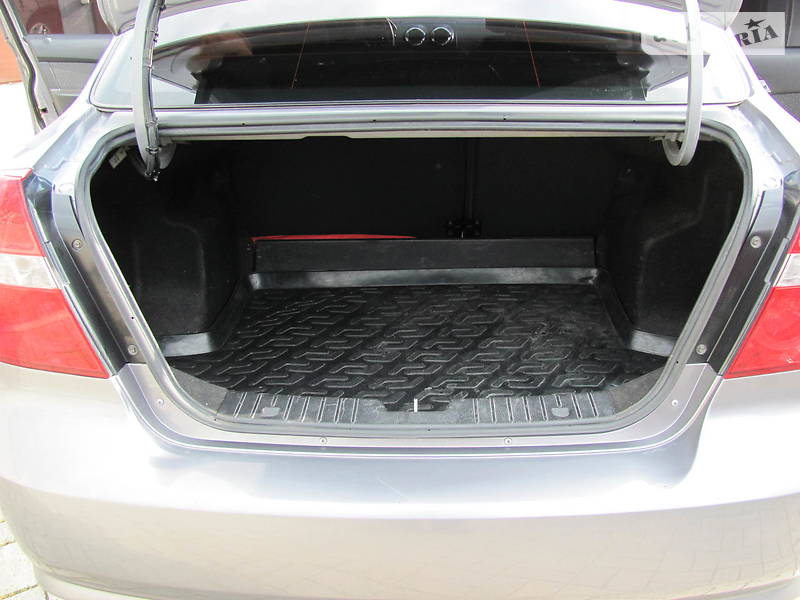 Седан Chevrolet Aveo 2006 в Маріуполі фото 123 Седан Chevrolet Aveo 2006 в Маріуполі