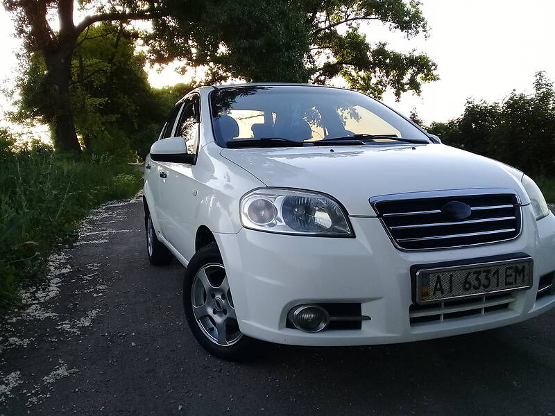 Седан Chevrolet Aveo 2006 в Кагарлику