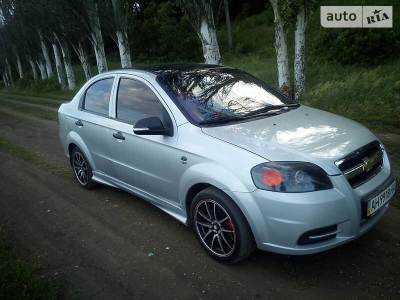 Седан Chevrolet Aveo 2009 в Слов'янську
