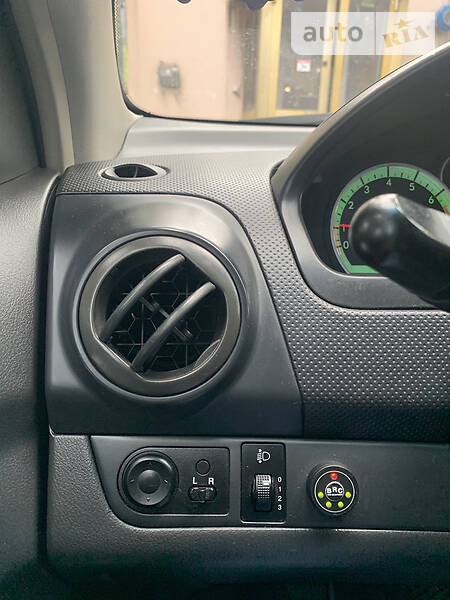 Хетчбек Chevrolet Aveo 2008 в Києві