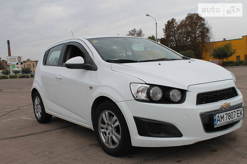 Хетчбек Chevrolet Aveo 2012 в Житомирі фото 4 Хетчбек Chevrolet Aveo 2012 в Житомирі