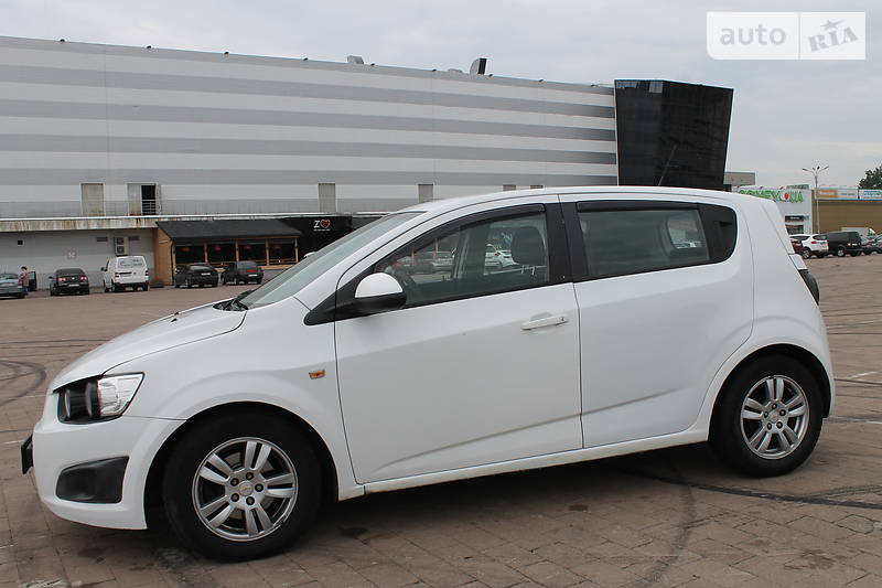 Хетчбек Chevrolet Aveo 2012 в Житомирі фото 11 Хетчбек Chevrolet Aveo 2012 в Житомирі