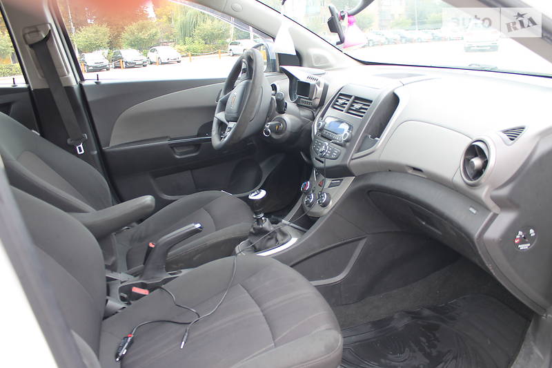 Хетчбек Chevrolet Aveo 2012 в Житомирі фото 27 Хетчбек Chevrolet Aveo 2012 в Житомирі