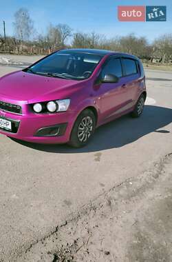 Хэтчбек Chevrolet Aveo 2011 в Макарове