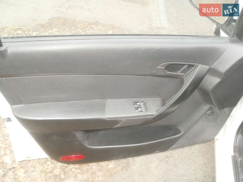 Седан Chevrolet Aveo 2011 в Фастове