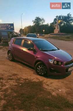 Хэтчбек Chevrolet Aveo 2011 в Макарове