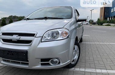 Седан Chevrolet Aveo 2007 в Мариуполе