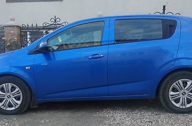 Хэтчбек Chevrolet Aveo 2012 в Хусте