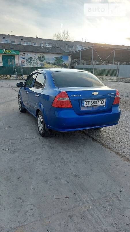 Седан Chevrolet Aveo 2007 в Ровно