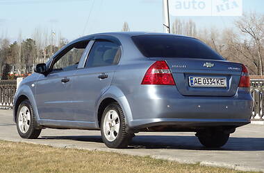 Седан Chevrolet Aveo 2008 в Днепре