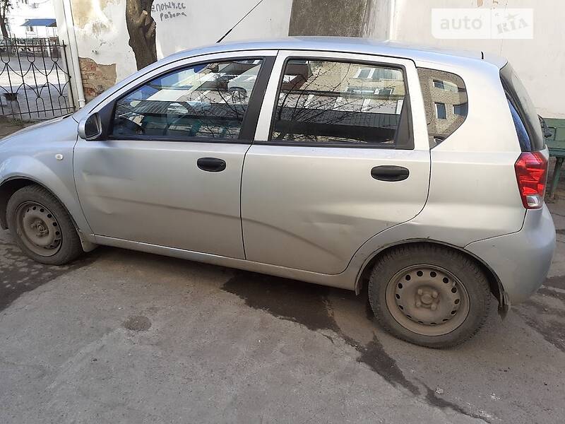 Хэтчбек Chevrolet Aveo 2007 в Первомайске