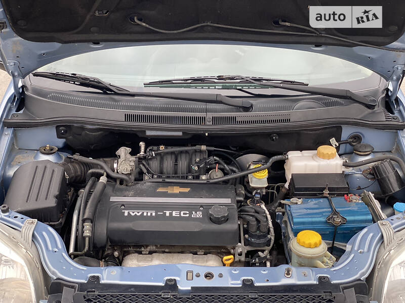 Седан Chevrolet Aveo 2008 в Днепре