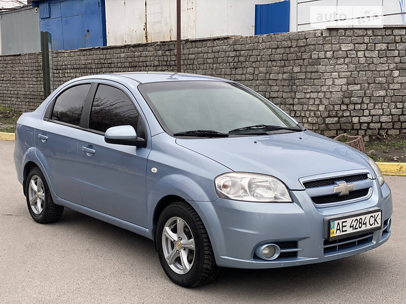 Седан Chevrolet Aveo 2008 в Днепре