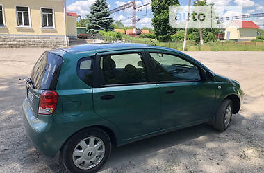 Хэтчбек Chevrolet Aveo 2005 в Новомосковске