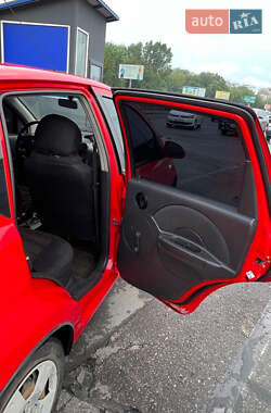 Хетчбек Chevrolet Aveo 2006 в 