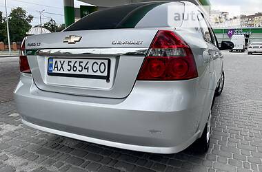 Минивэн Chevrolet Aveo 2008 в 