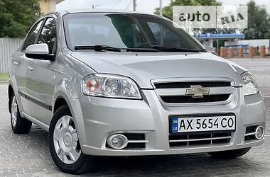 Минивэн Chevrolet Aveo 2008 в 