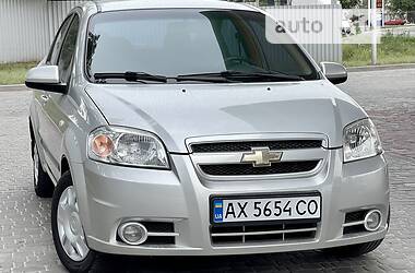 Минивэн Chevrolet Aveo 2008 в 
