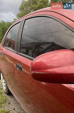 Седан Chevrolet Aveo 2005 в Тячеві