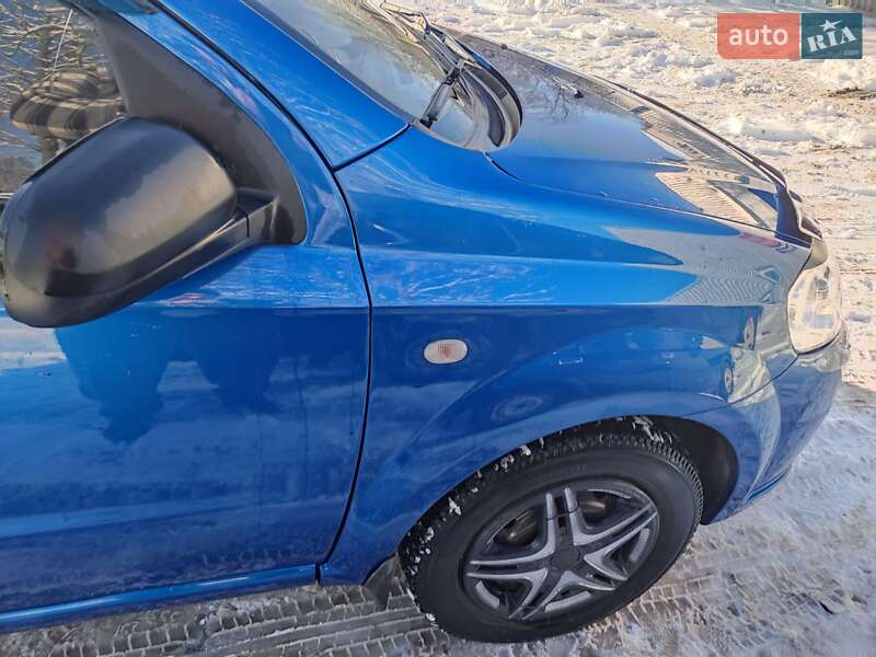 Седан Chevrolet Aveo 2010 в Перещепине