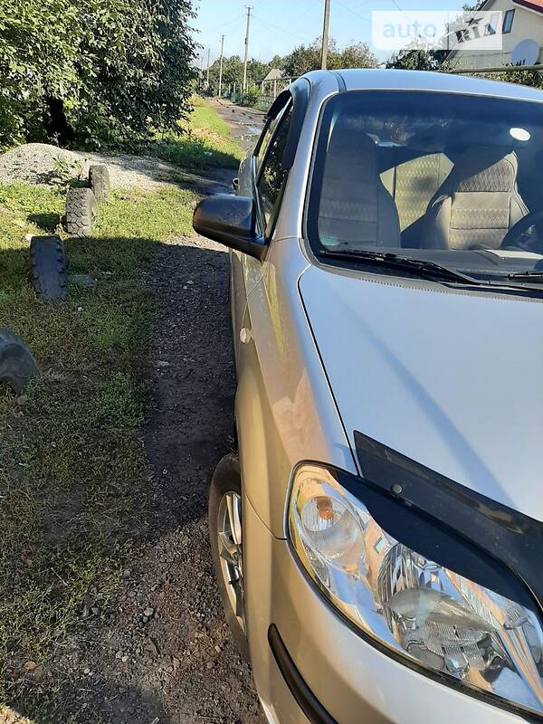 Седан Chevrolet Aveo 2007 в Кам'янському