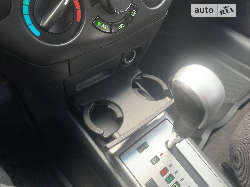 Седан Chevrolet Aveo 2011 в Кривом Роге