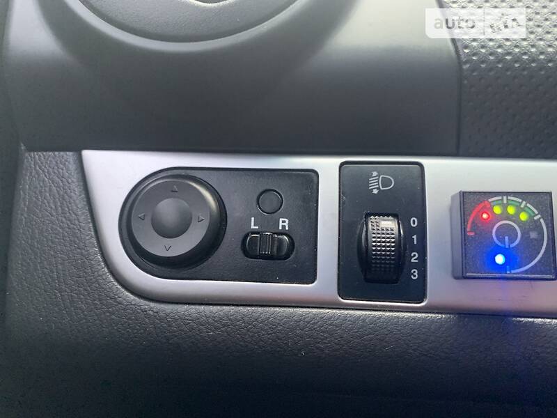 Седан Chevrolet Aveo 2011 в Кривом Роге