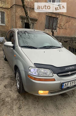 Седан Chevrolet Aveo 2005 в Днепре