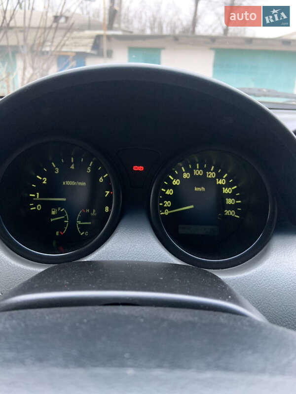 Седан Chevrolet Aveo 2005 в Днепре