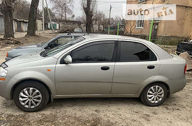 Седан Chevrolet Aveo 2005 в Днепре