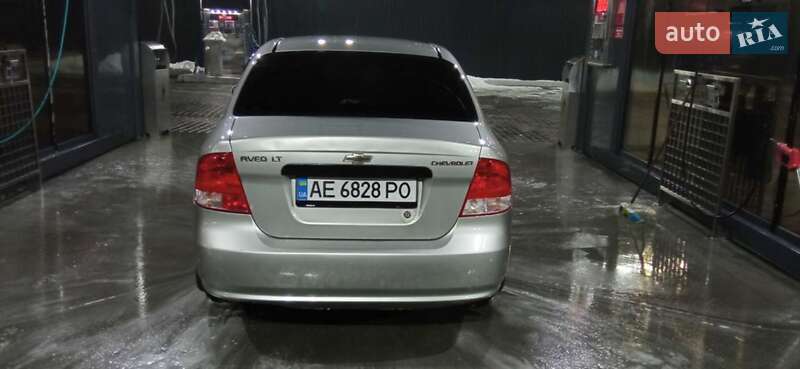 Седан Chevrolet Aveo 2004 в Дніпрі