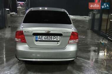 Седан Chevrolet Aveo 2004 в Днепре