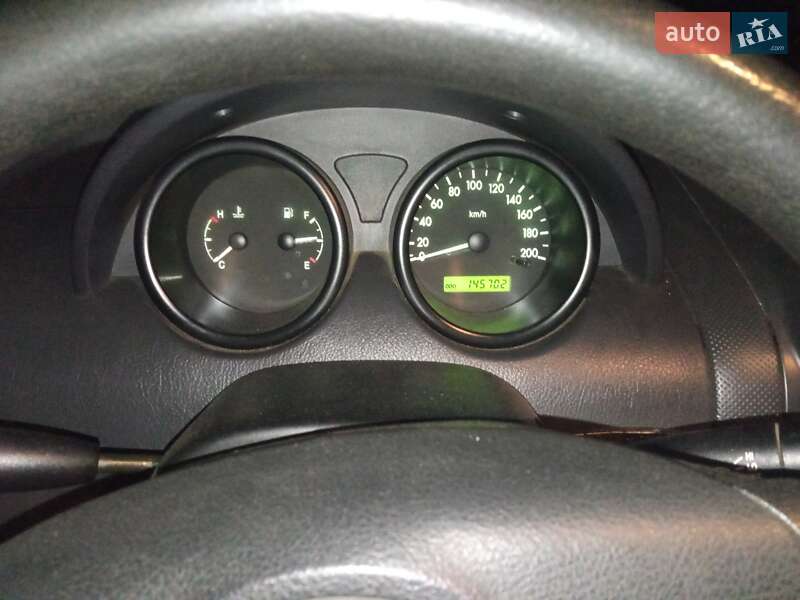 Седан Chevrolet Aveo 2005 в Кегичівці